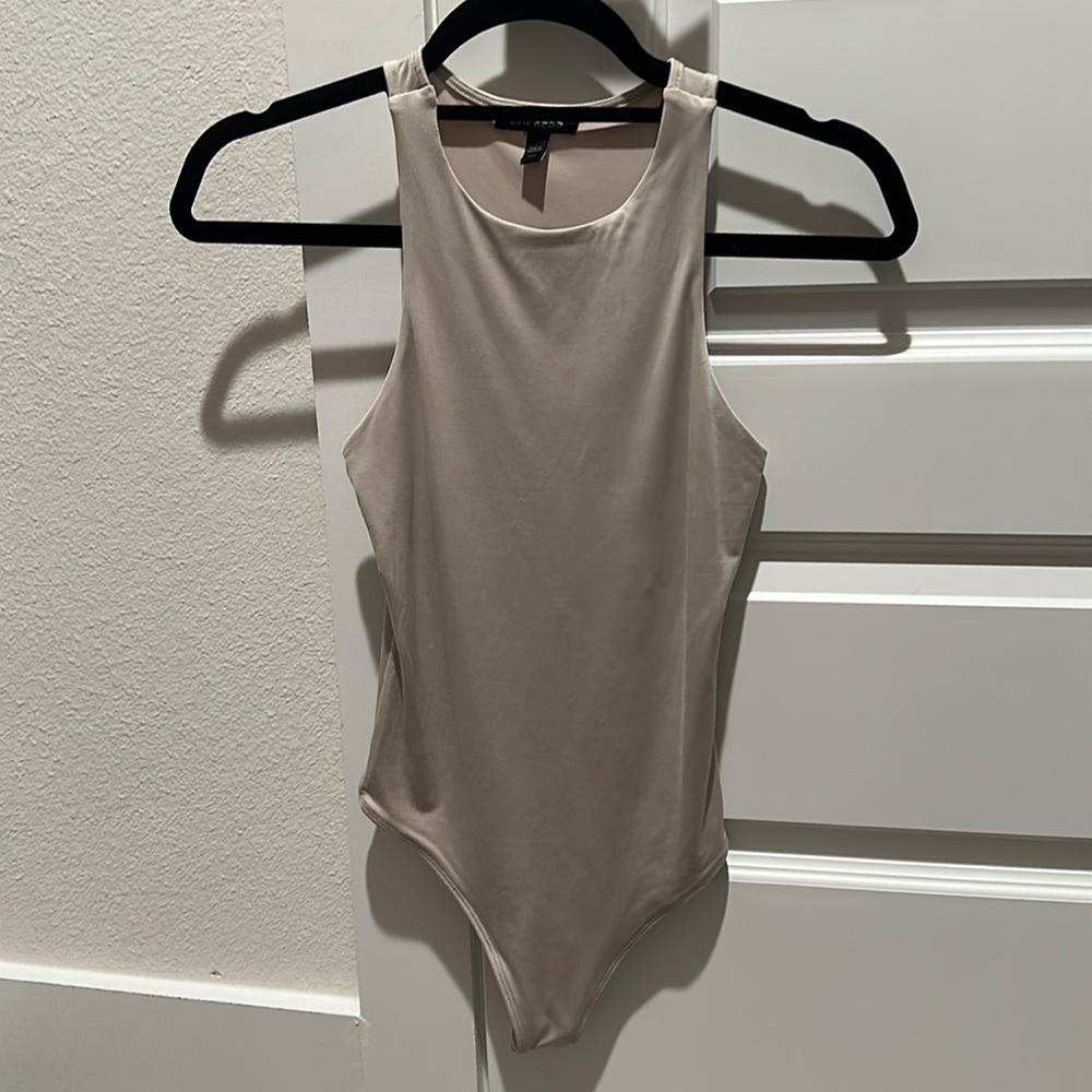 Express beige/gold bodysuit